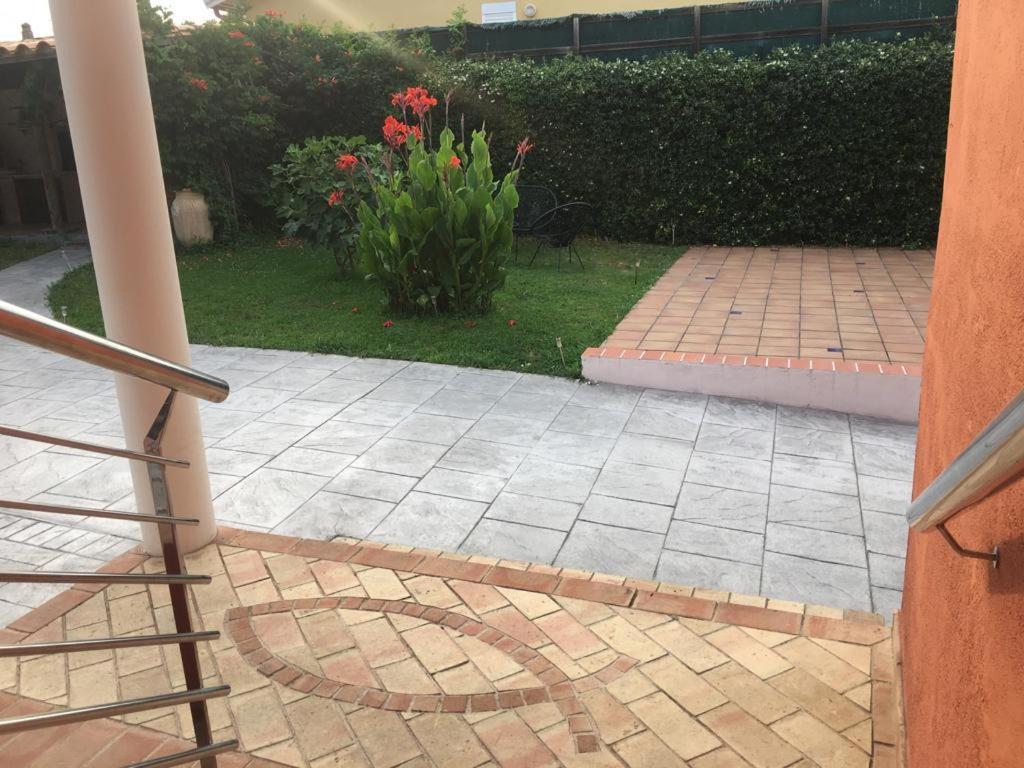 赫罗纳Piscina De Sal Barbacoa Wifi, Parking Gratis, 3 Min Pga Casa El Roble别墅 外观 照片