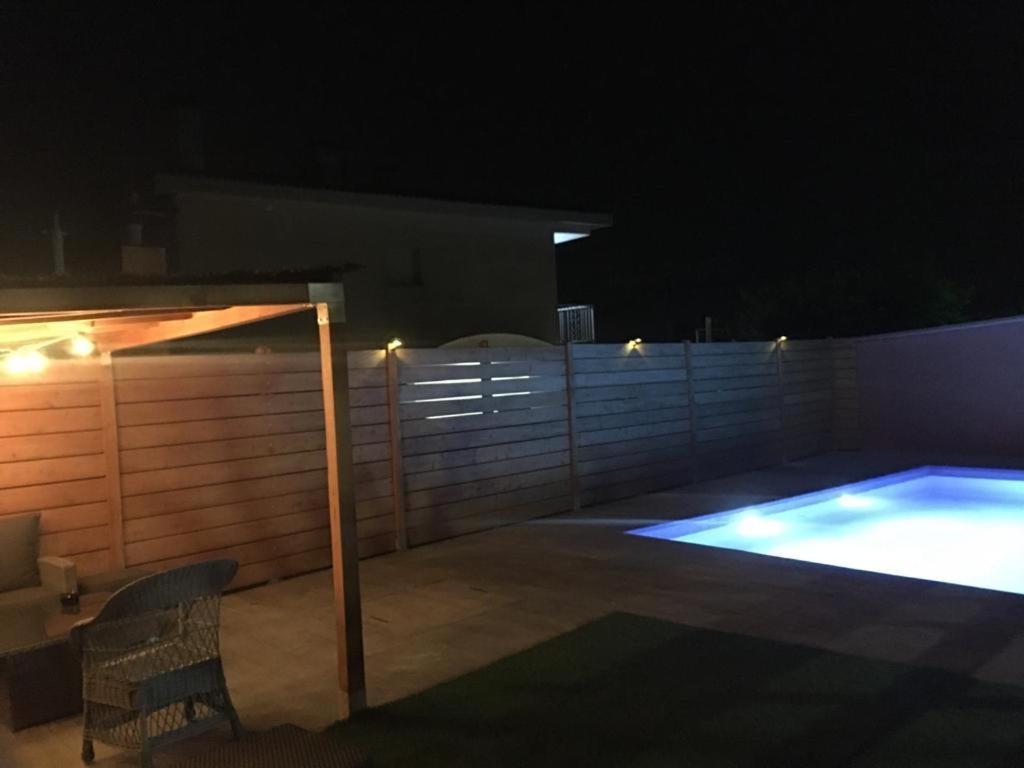 赫罗纳Piscina De Sal Barbacoa Wifi, Parking Gratis, 3 Min Pga Casa El Roble别墅 外观 照片